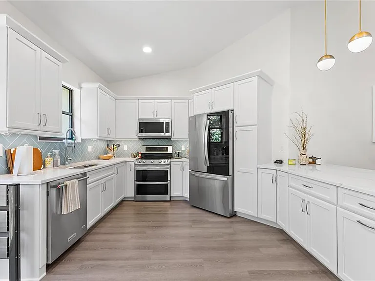 1714 Starling Dr #201 — Photo 12
