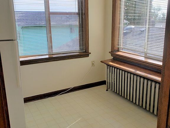 5th image of 8008 Greenwood Ave N #205
