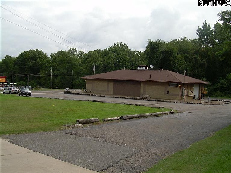 2nd image of 3241 Massillon Rd