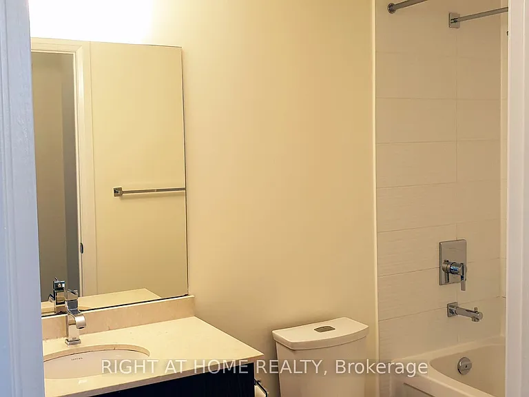 7165 Yonge St #317 — Photo 13