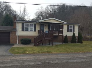 1000 Railroad St, Mc Donald, PA 15057