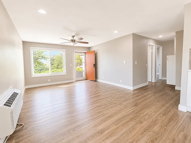 Mocha - 1 and 2 Bedroom Units in Escondido — Photo 28