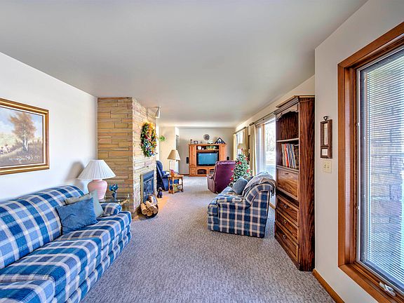 2nd image of E9481 W Beckert Rd