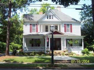 139 N Mulberry St, Statesville, NC 28677