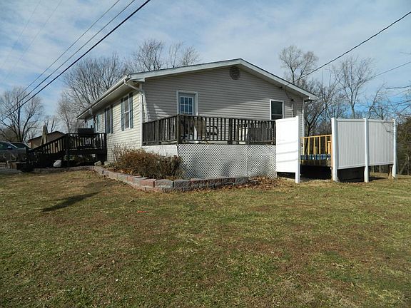 3rd image of 3224 Rademan Ln