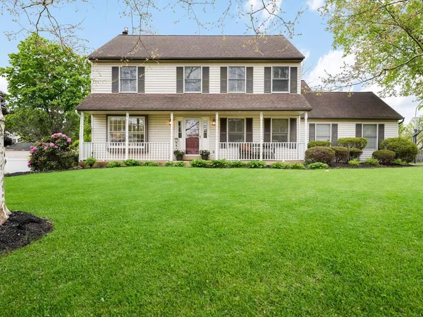 129 Steeplechase Dr, Doylestown, PA 18901