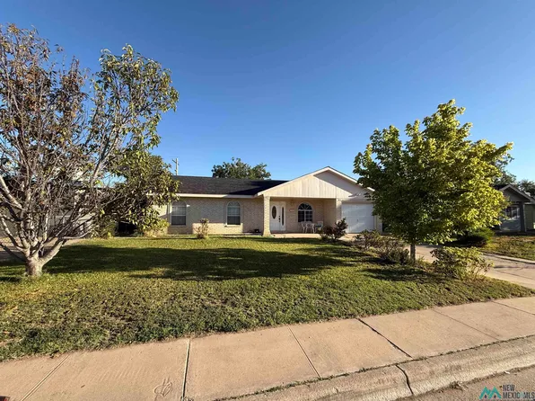 1404 W Princess Jeanne Dr, Hobbs, NM 88240