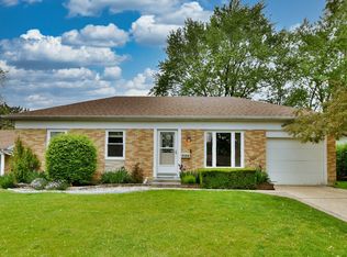 706 Krause Ave, Streamwood, IL 60107