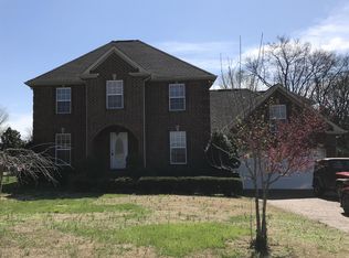 153 Summerlin Dr, Gallatin, TN 37066