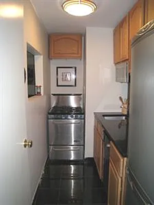 Sold by Douglas Elliman | media 20