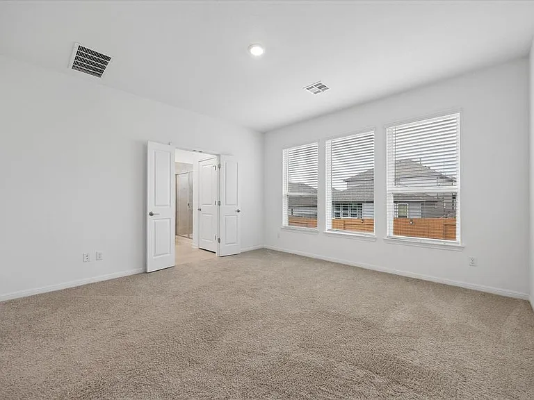 6407 Rounded Pebble Ln — Photo 14