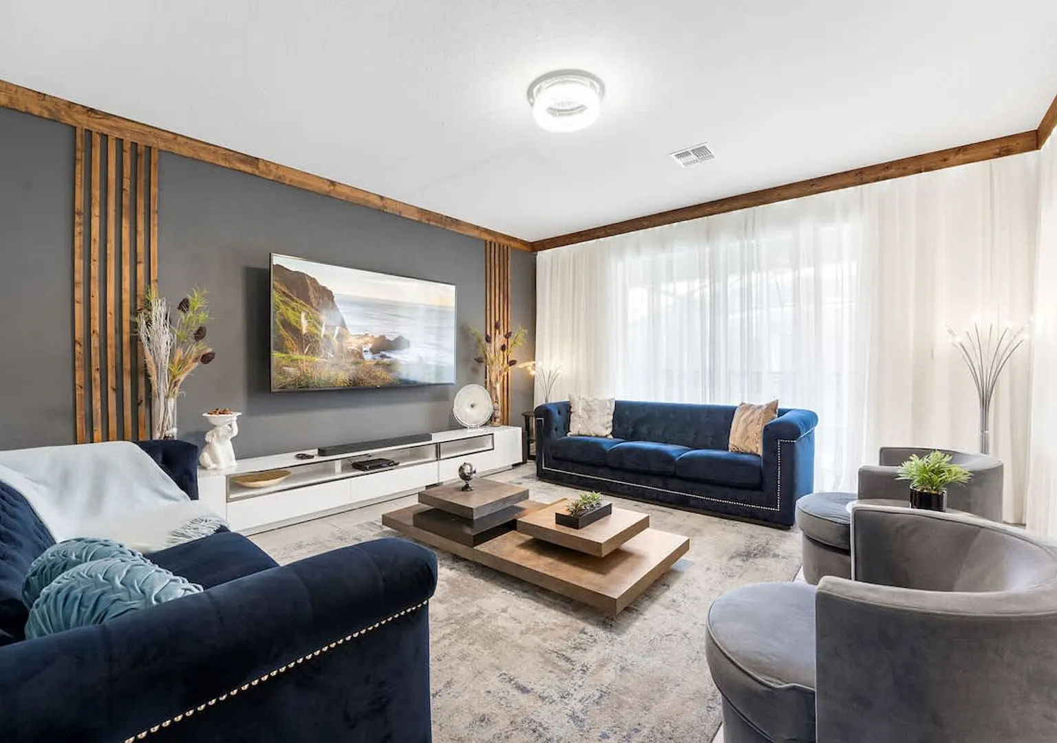 Sophisticated 6BR at Storey Lake — Photo 1