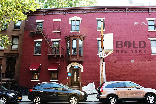 Rented by Bold New York | media 22