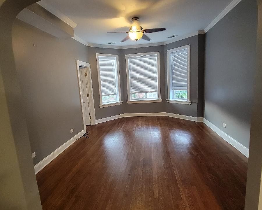 1st image of 3123 W Eastwood Ave #2