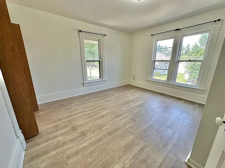 153A Brockway Ave — Photo 6
