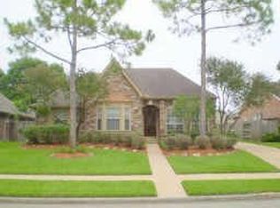 1126 Woodside Ct, Sugar Land, TX 77479