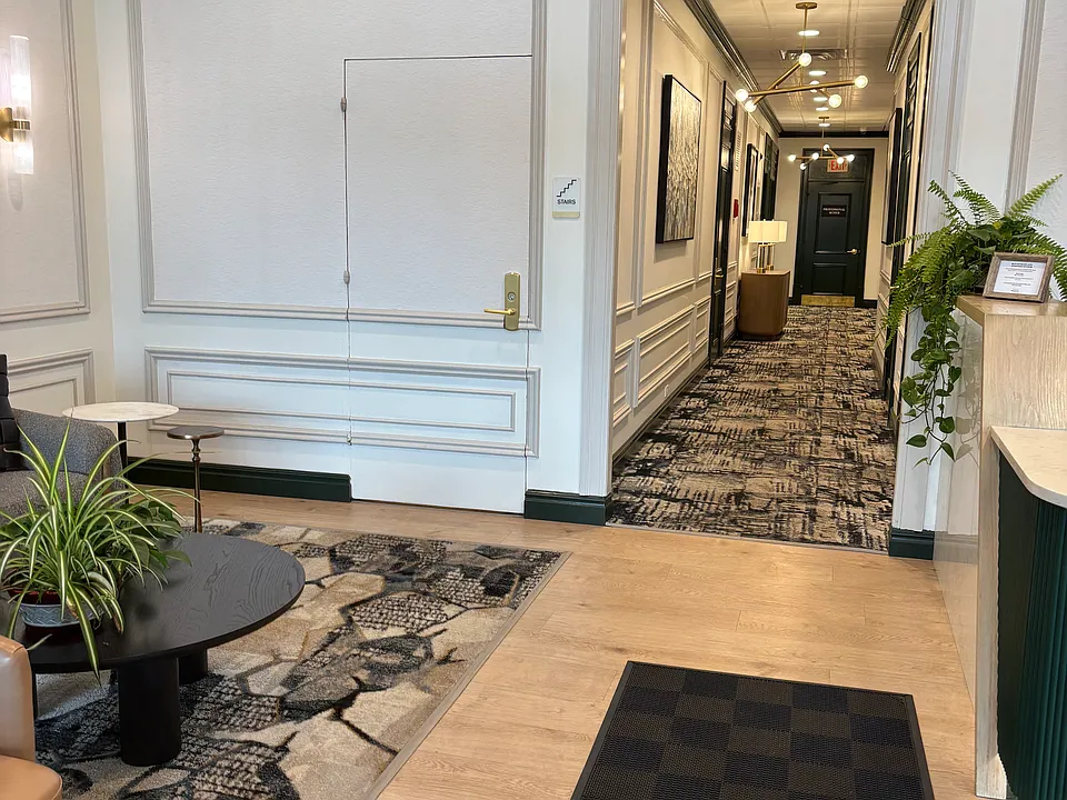 112 Washington Pl #16J
