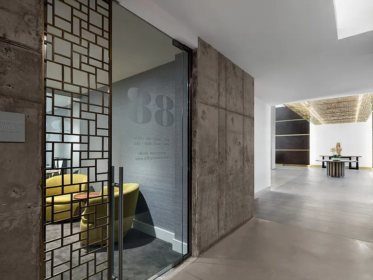 88 Leonard — Photo 13