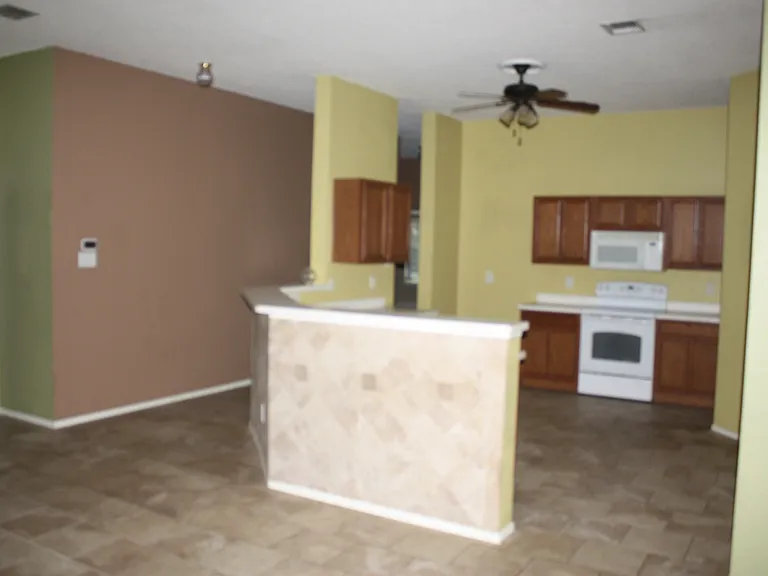 404 Pineview Ln — Photo 19