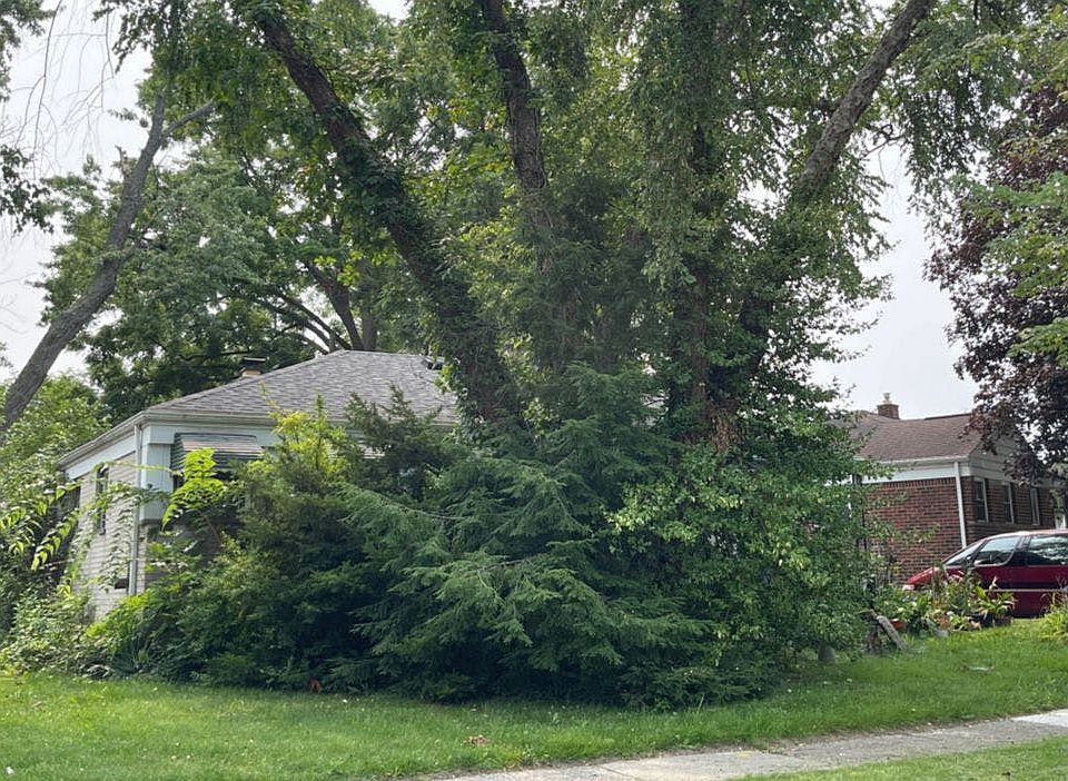 2nd image of 4305 Myron Ave