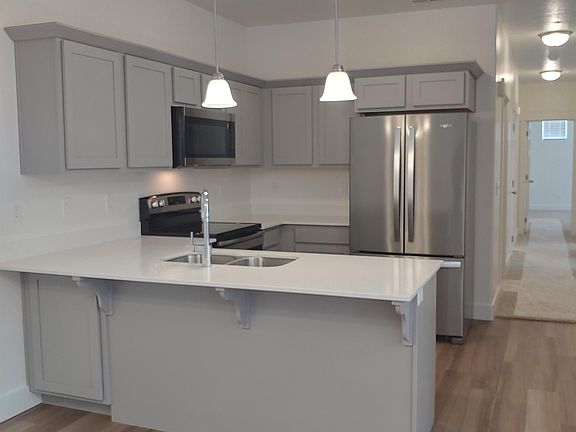 2nd image of 1816 W Eaglewood Dr #P303