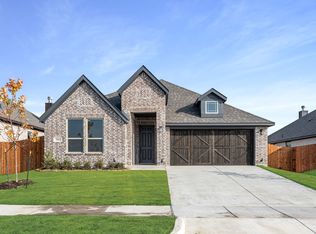581 Red Maple Rd, Waxahachie, TX 75165