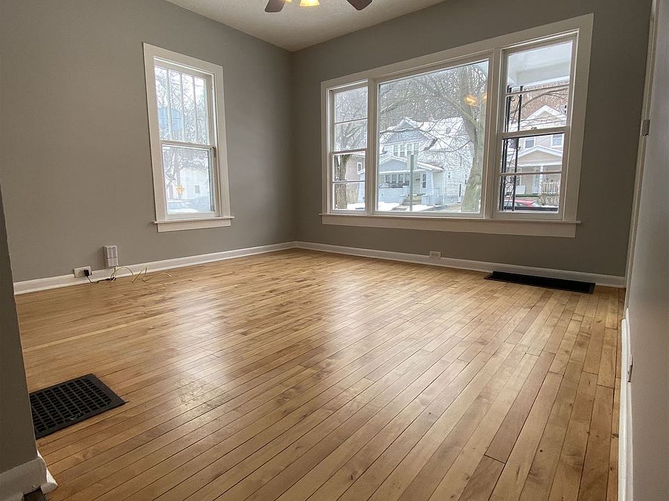 566 Valley Ave NW, Grand Rapids, MI 49504 Zillow