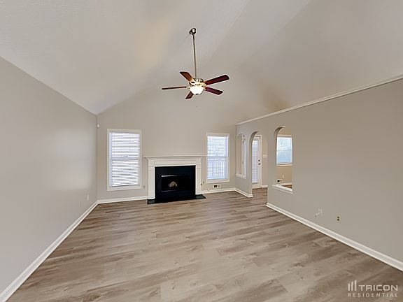 3rd image of 2706 Horseshoe Creek Dr SW