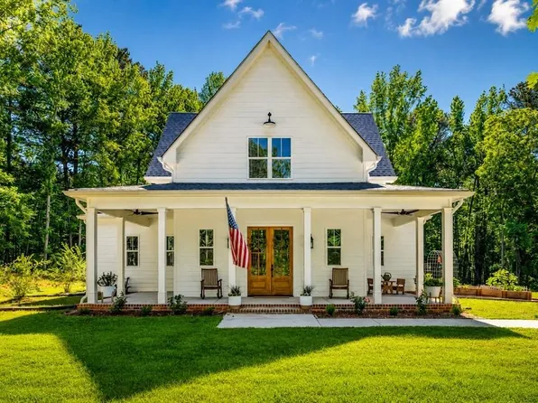 34 Harris Rd, Carrollton, GA 30116