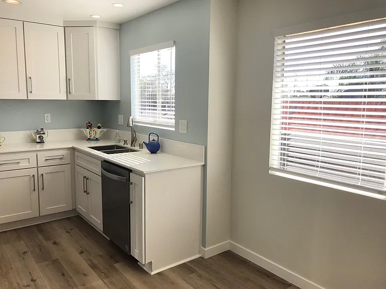 130 W Avenida Algodon #C — Photo 11