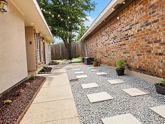 2nd image of 2125 Rose Cliff Ln