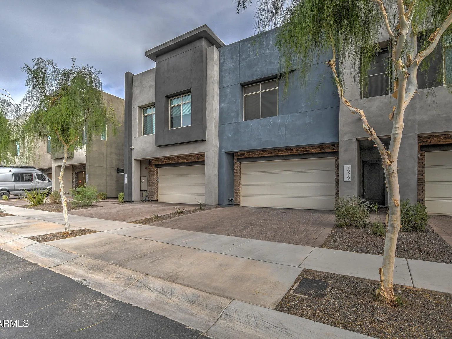 3 bed, 2.5 bath, 2354 sqft, $2,950 — Photo 1