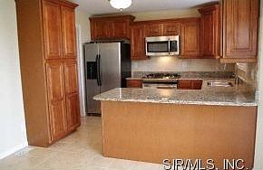 4th image of 319 Aberdeen Dr