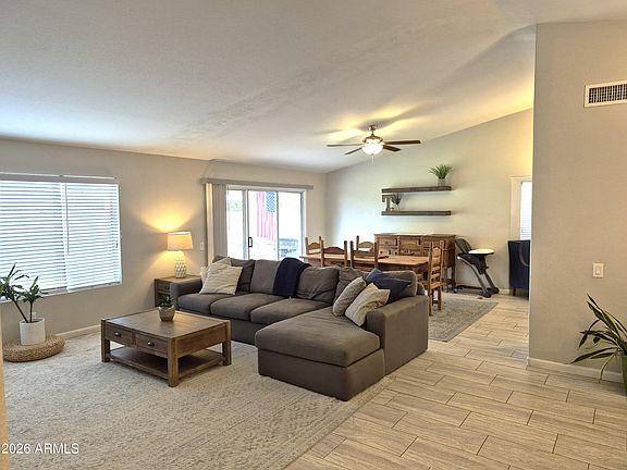 2nd image of 633 E IRONWOOD Drive