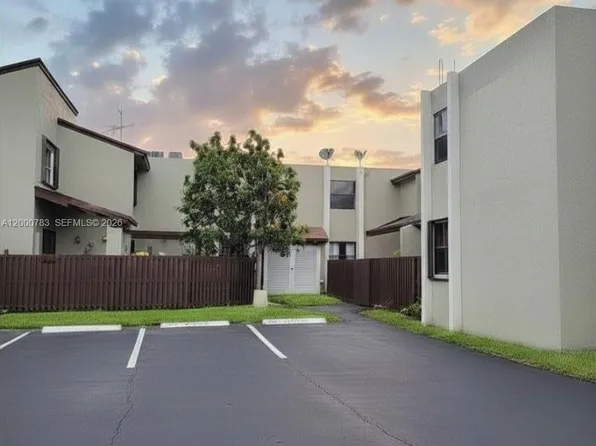 9970 NW 9th Street Cir, Miami, FL