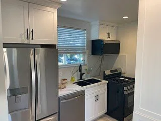 3 bed, 2.5 bath, $3,000 — Photo 3