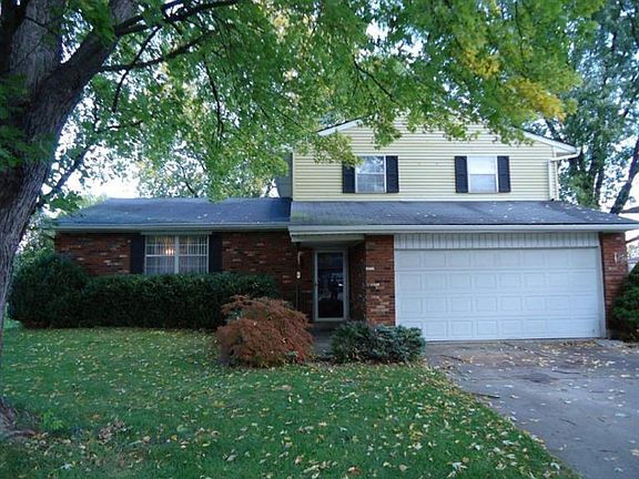 2nd image of 5615 Lake Manor Dr