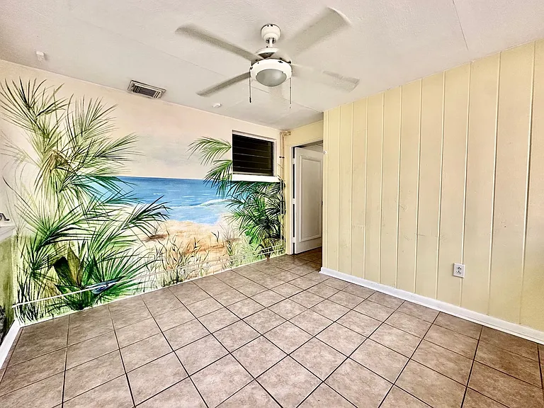 1727 Douglas Ave — Photo 14