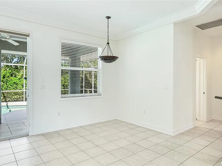 534 Oak Bay Dr — Photo 13