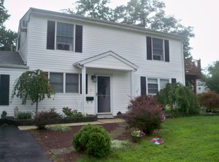 3 Hemlock St, Hazlet, NJ 07730