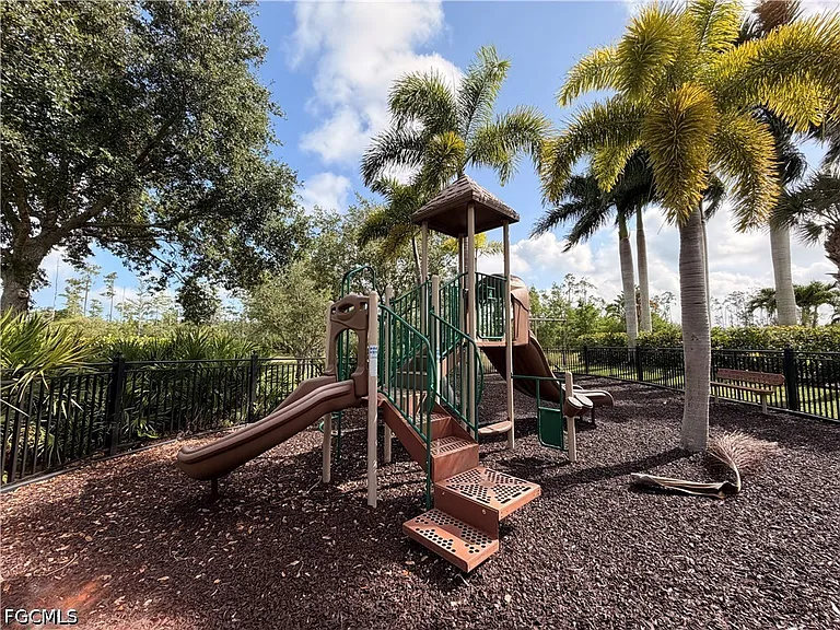 20239 Cypress Shadows Blvd — Photo 23