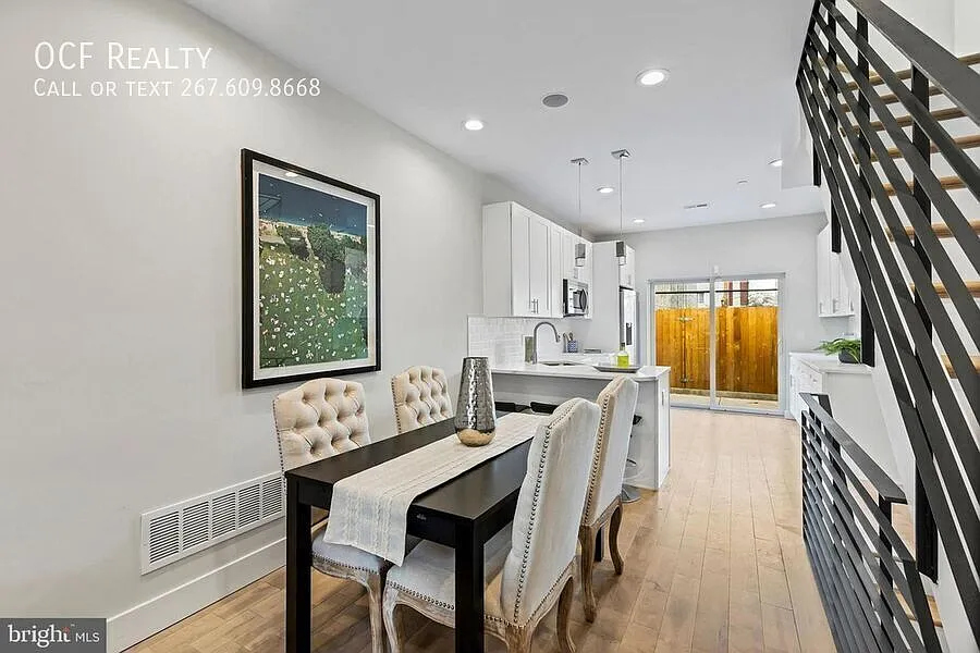 Four Bed West Kensington Townhome — Photo 4