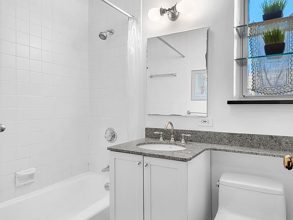 5th image of 55 E 93rd St APT 4E