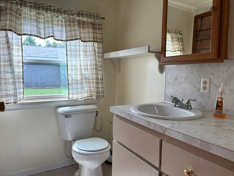 2537 Mitchell Lake Rd — Photo 6