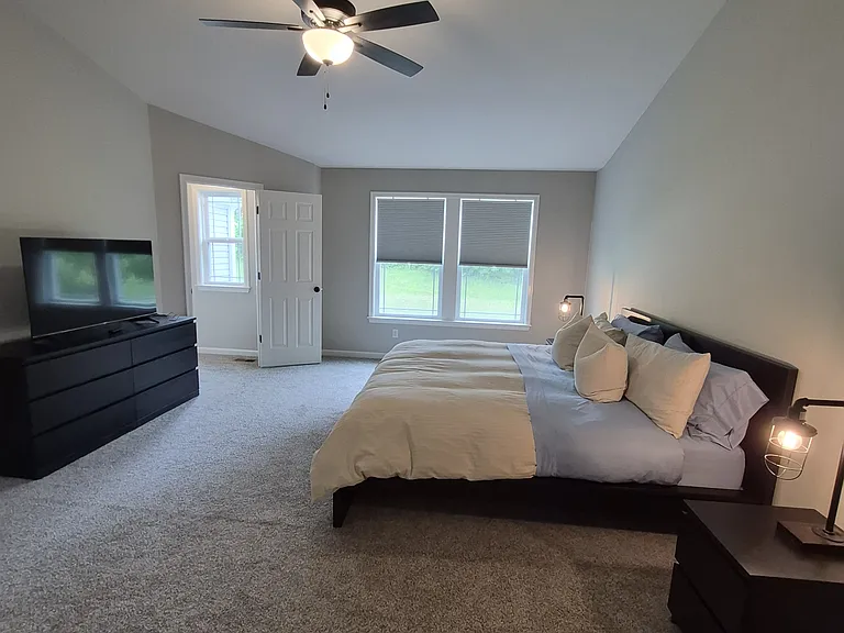 6179 Ballyshannon Dr — Photo 25