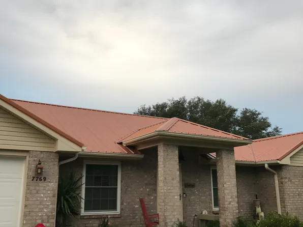 7769 Ramona Dr, Navarre, FL 32566