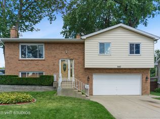 547 N Kenilworth Ave, Elmhurst, IL 60126