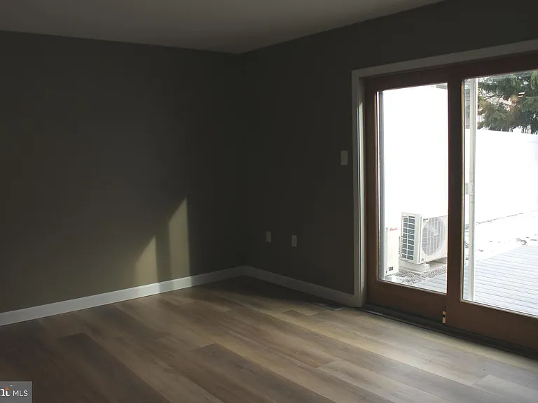 2620 Mountain Ln — Photo 13