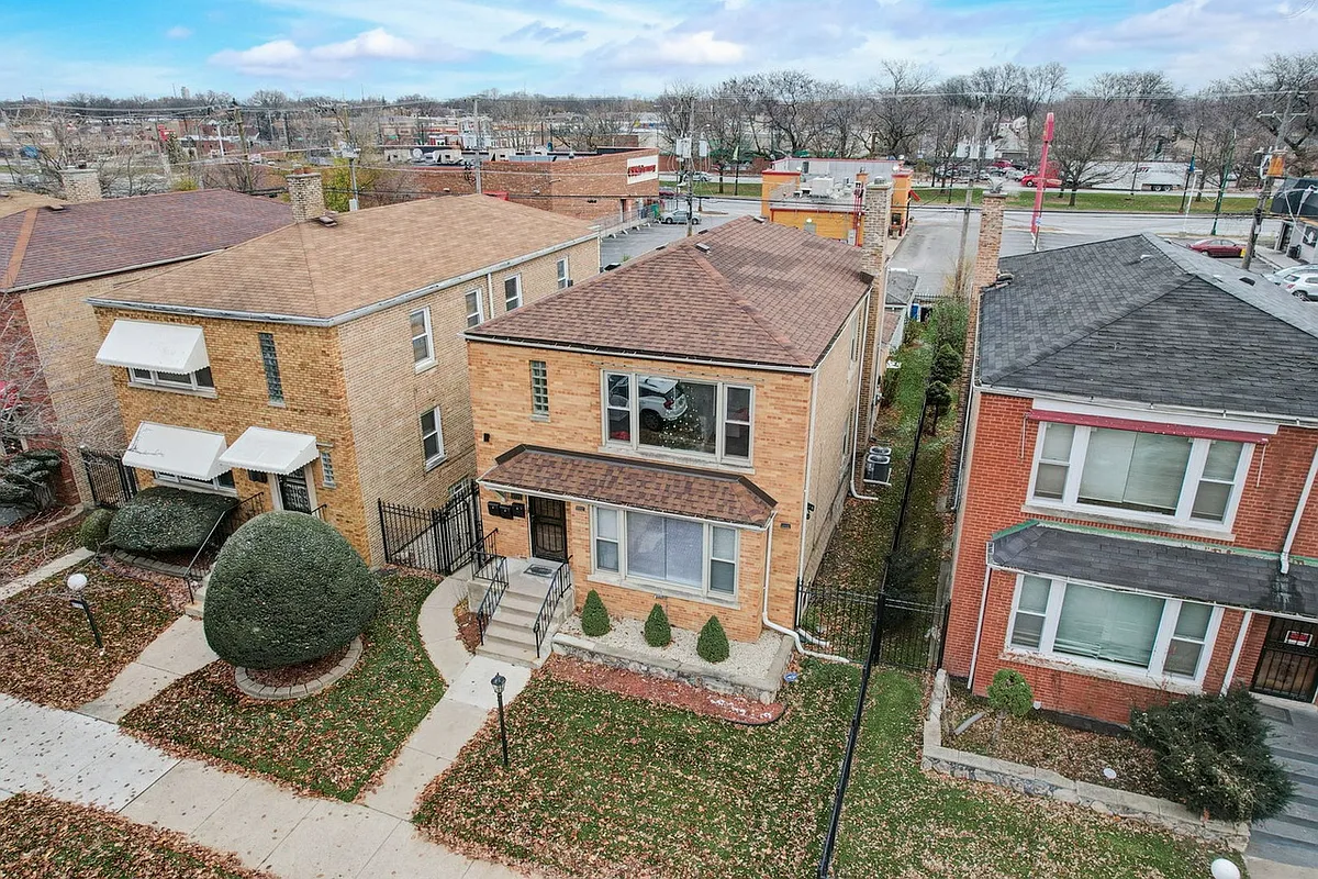 Building Photo - 8733 S Harper Ave #2