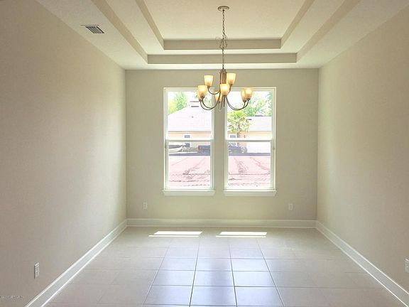 3rd image of 3684 Oglebay Dr